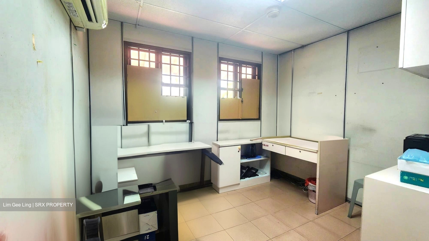 Jurong West Street 92 (D22), Shop House #546268431